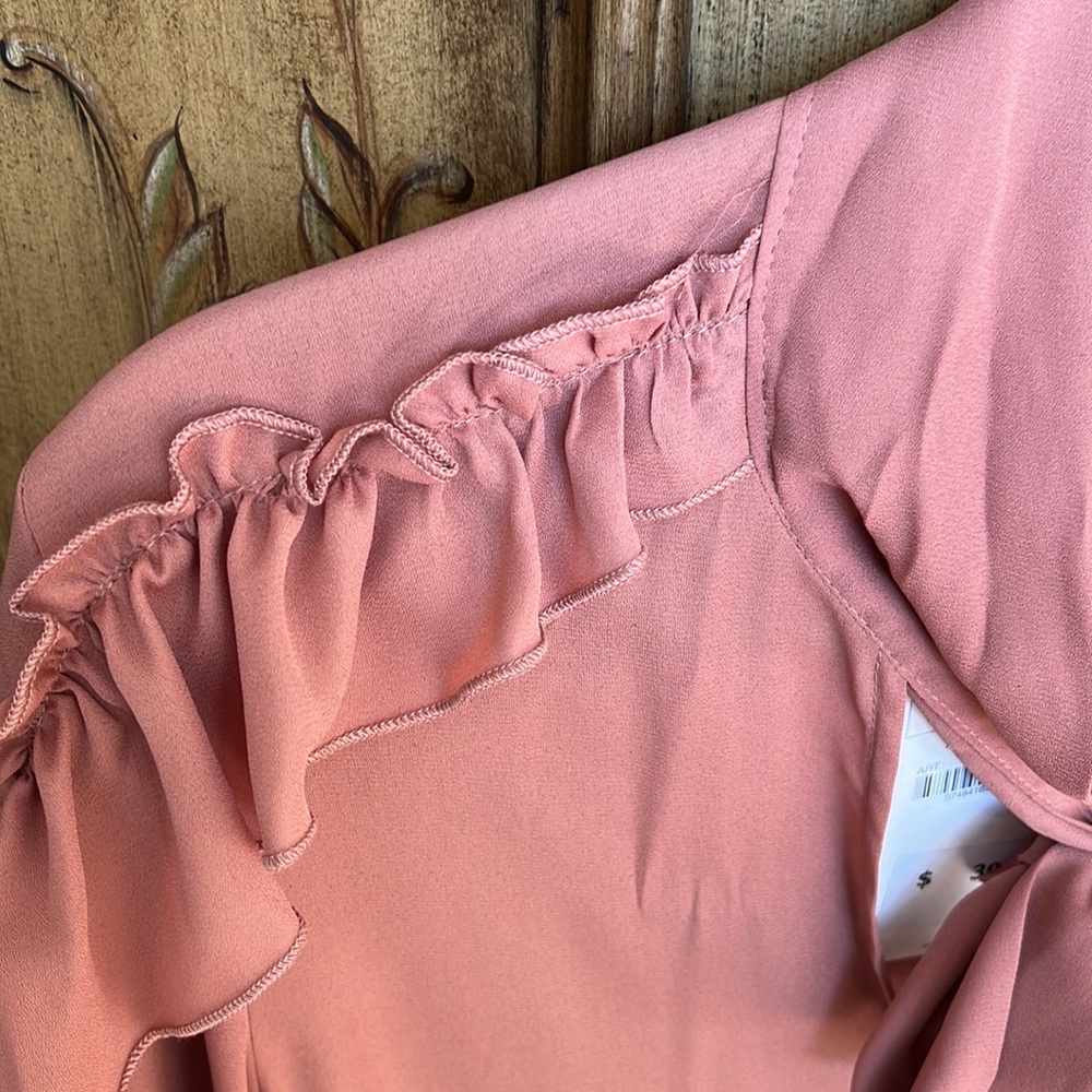 Zara Ruffled Flowy Blouse - Picture 5 of 11
